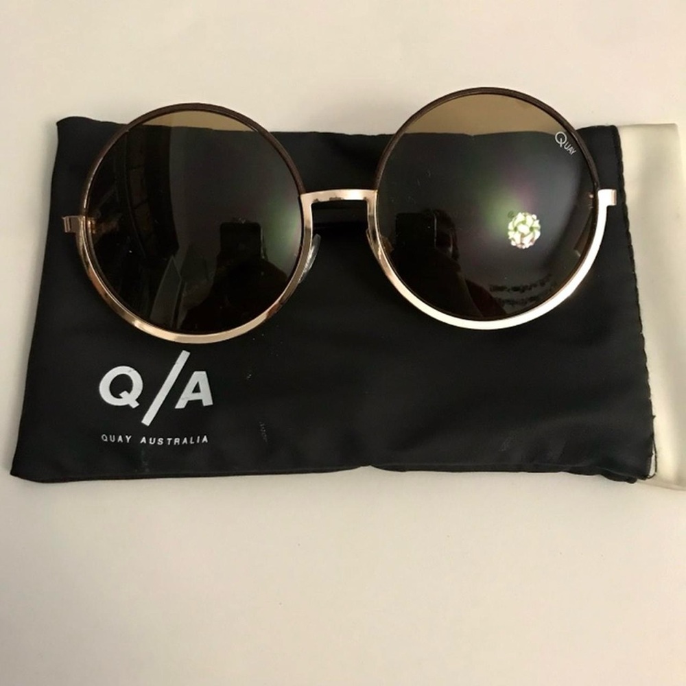 Circle Sunglasses - Picture 3 of 4